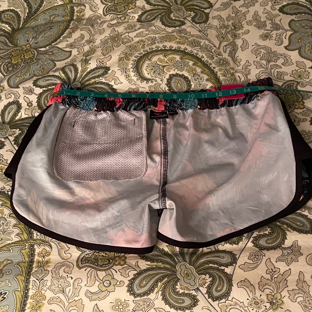 Burnside Multicolor Tropical Patterned Surf Shorts NWT size M - Picture 6 of 13